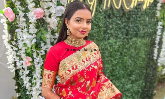 The scissors unisex beauty